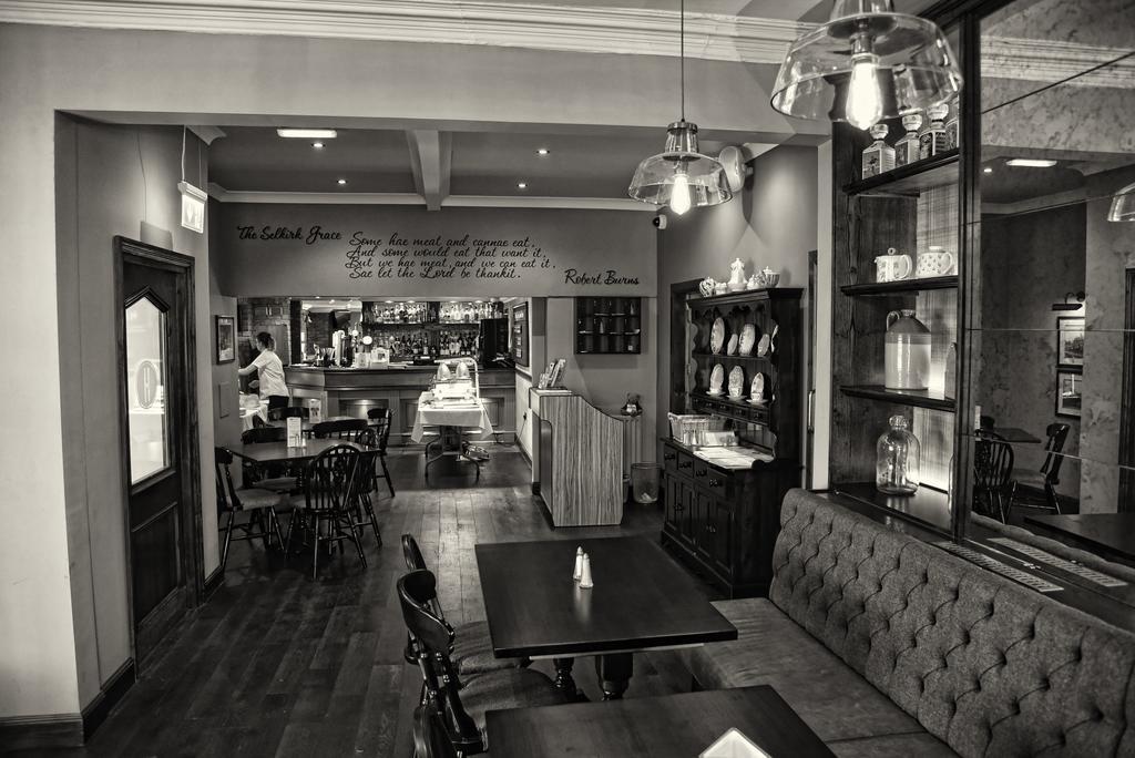 Hazeldene Hotel เกรทนา ภายนอก รูปภาพ